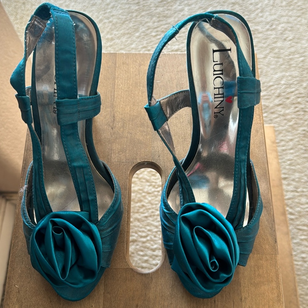 Turquoise heels